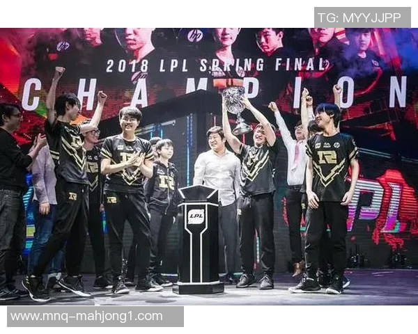 S15LOL赛事中RNG战队运营策略的成功与失误深度解析